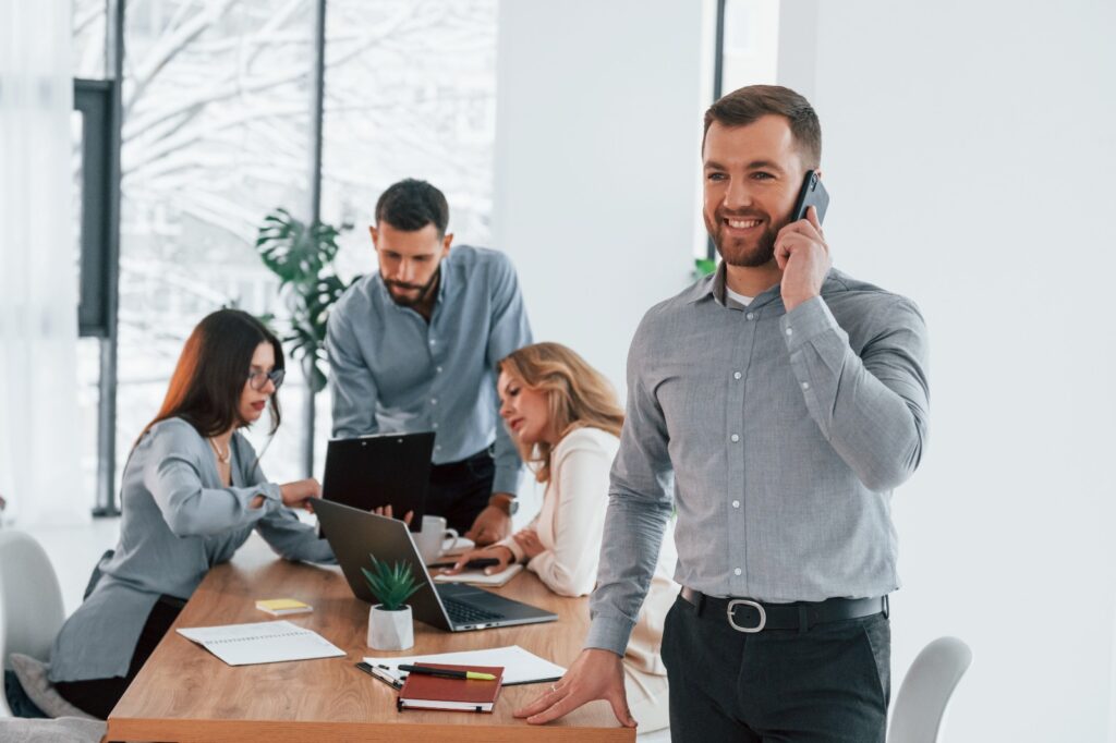 Seguros empresariales en Alia Seguros. Seguros para socios, seguros para oficina.